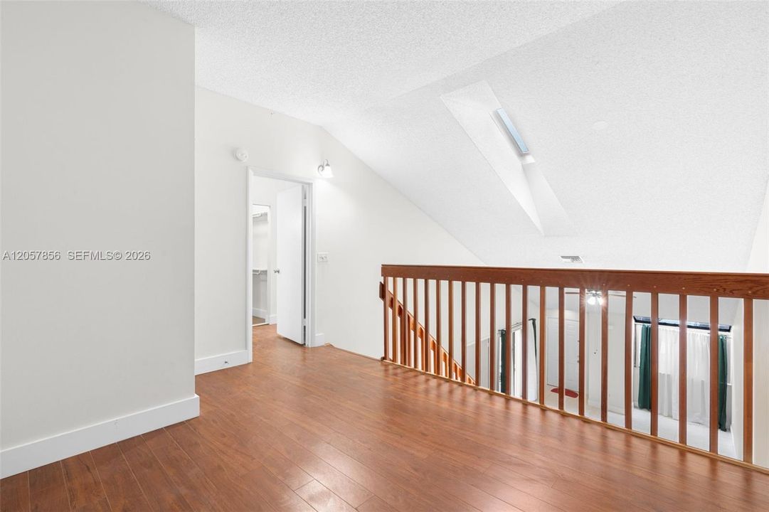В аренду: $2,475 (2 спален, 2 ванн, 1252 Квадратных фут)