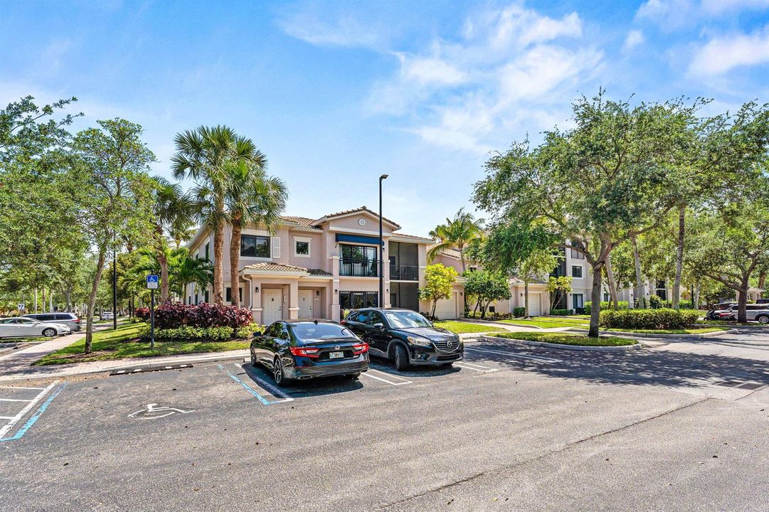 028-2801SarentoPlace-102-PalmBeachGarden