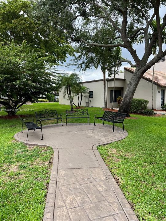 For Sale: $450,000 (2 beds, 2 baths, 1460 Square Feet)