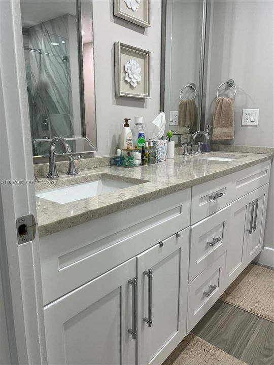 For Sale: $450,000 (2 beds, 2 baths, 1460 Square Feet)