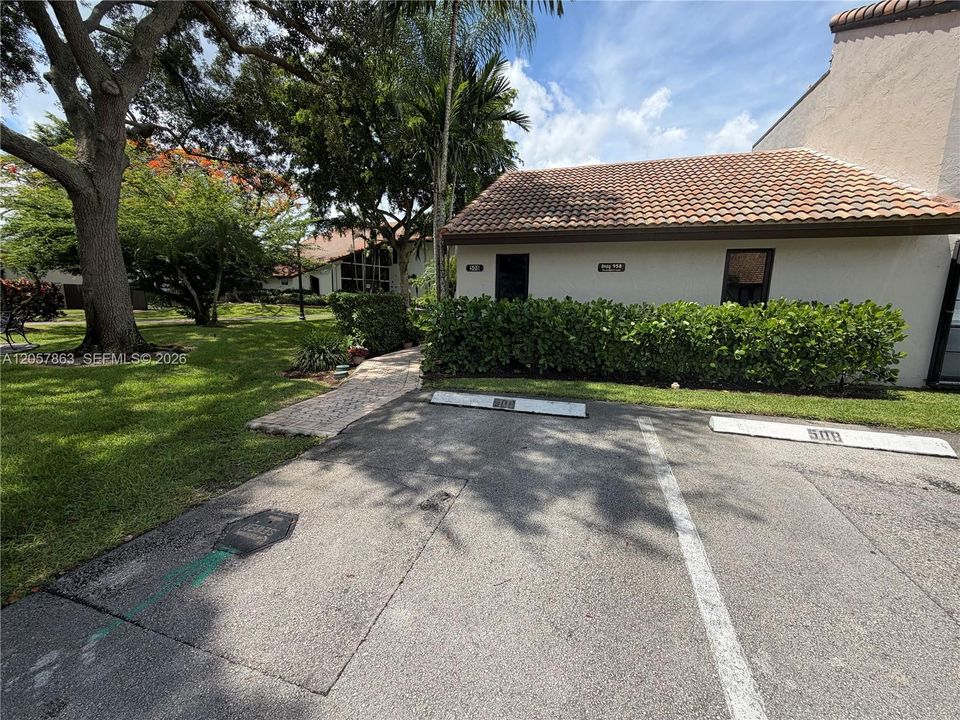 For Sale: $450,000 (2 beds, 2 baths, 1460 Square Feet)