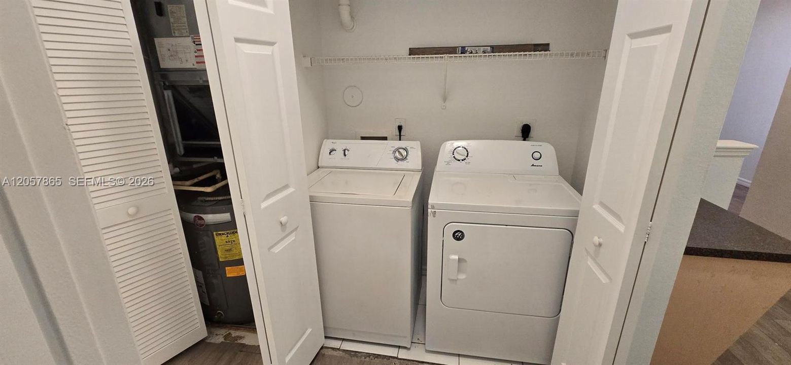 En Venta: $390,000 (3 camas, 2 baños, 1450 Pies cuadrados)