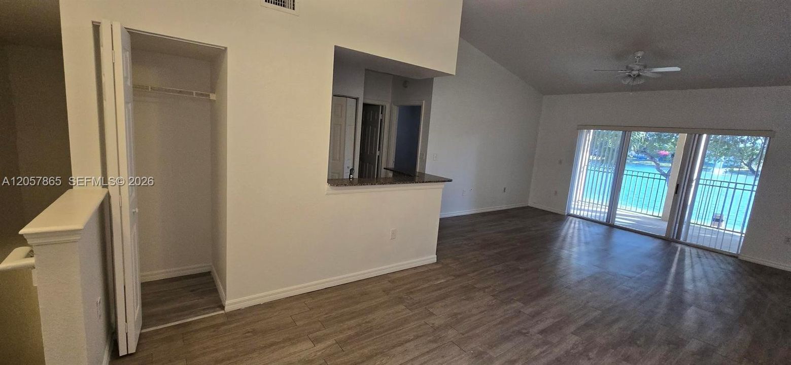 En Venta: $390,000 (3 camas, 2 baños, 1450 Pies cuadrados)
