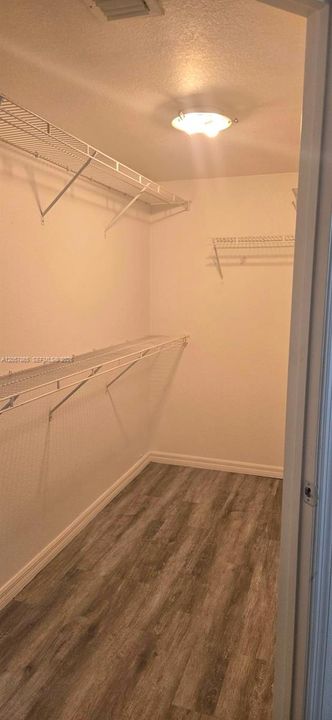 En Venta: $390,000 (3 camas, 2 baños, 1450 Pies cuadrados)