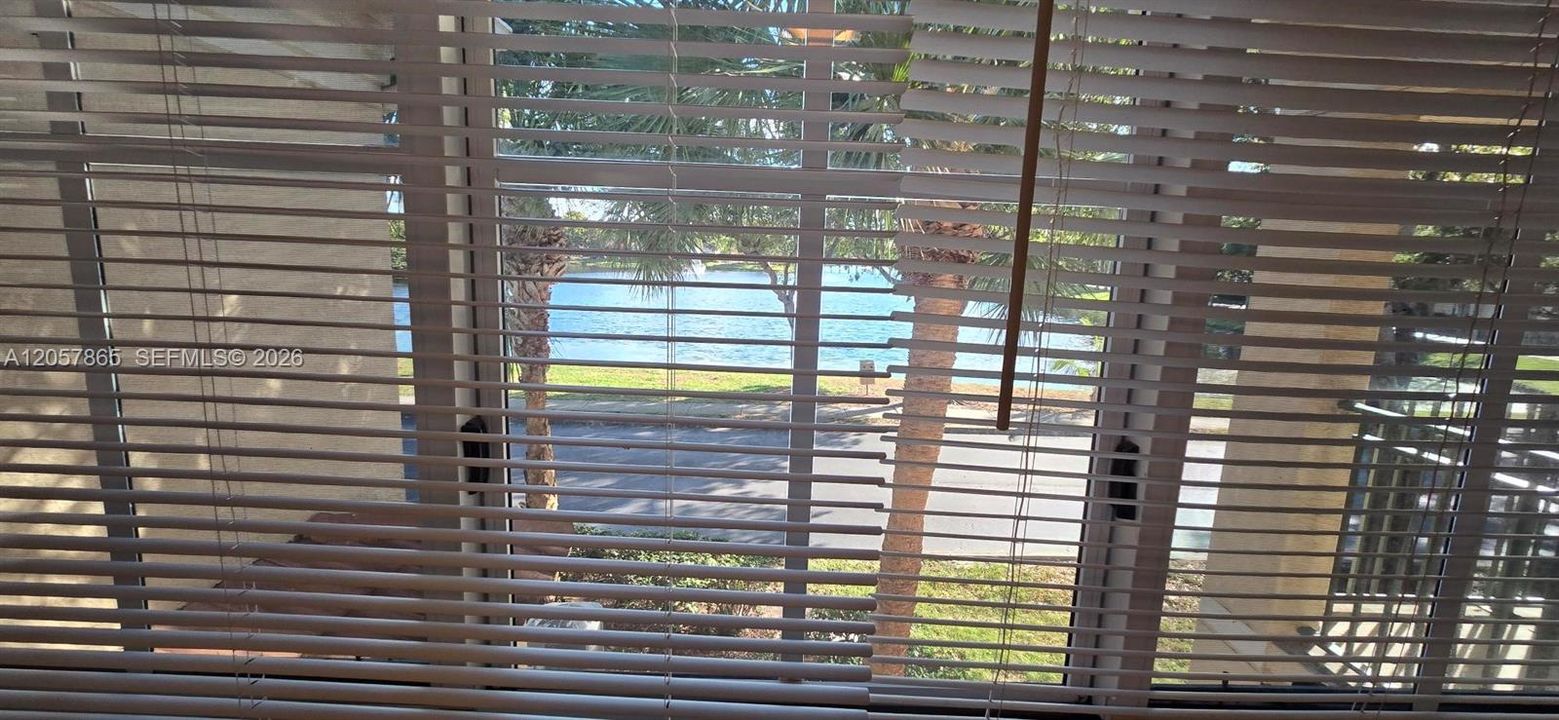 En Venta: $390,000 (3 camas, 2 baños, 1450 Pies cuadrados)