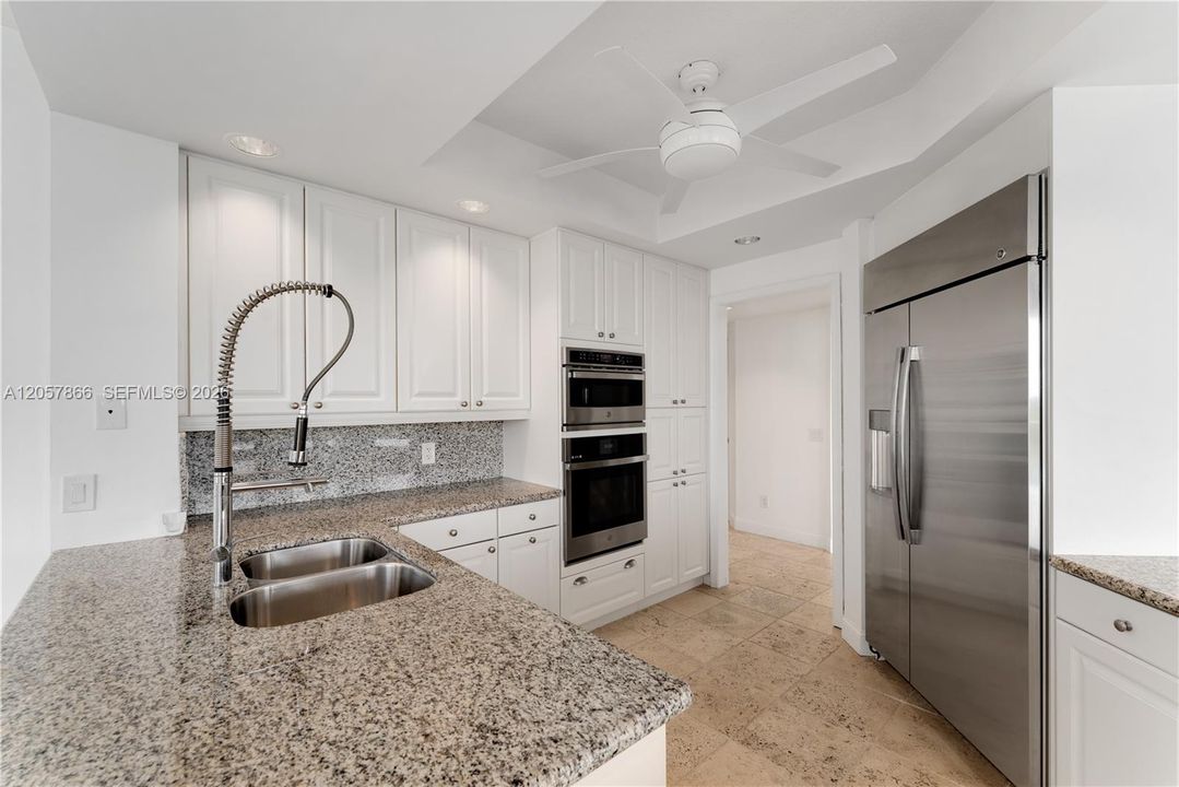 En Venta: $1,899,000 (4 camas, 4 baños, 2740 Pies cuadrados)