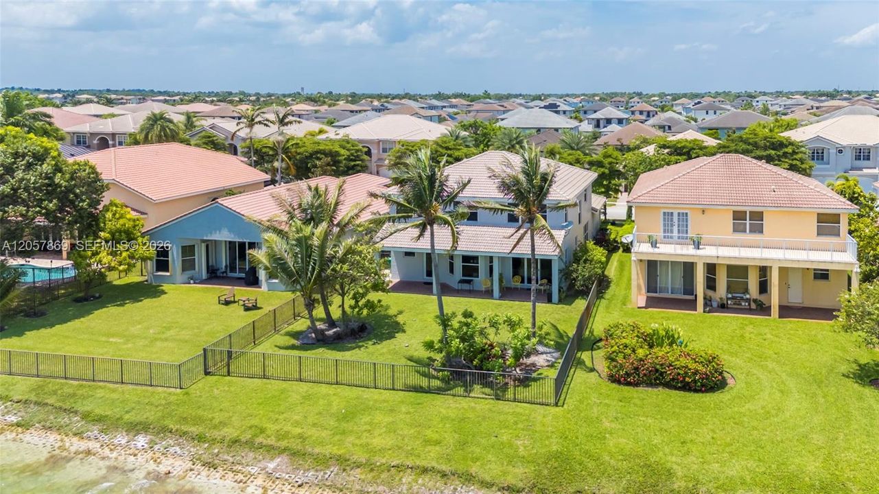 For Sale: $1,150,000 (5 beds, 4 baths, 3372 Square Feet)