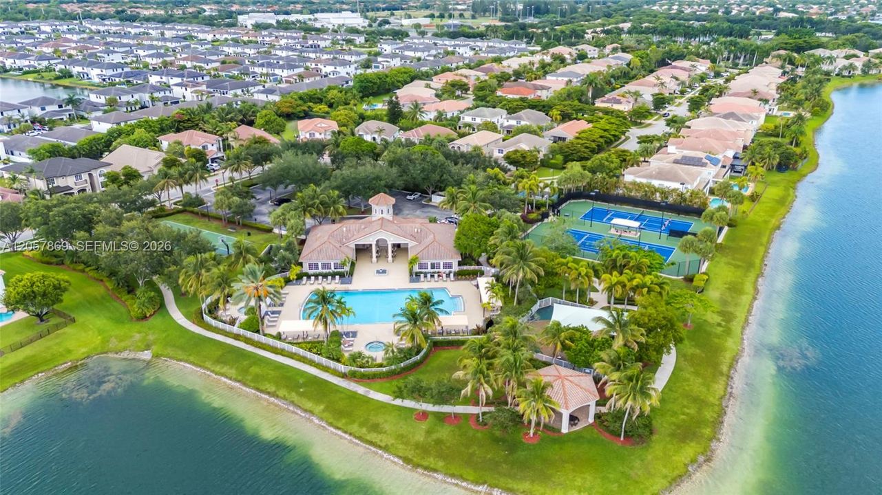 For Sale: $1,150,000 (5 beds, 4 baths, 3372 Square Feet)