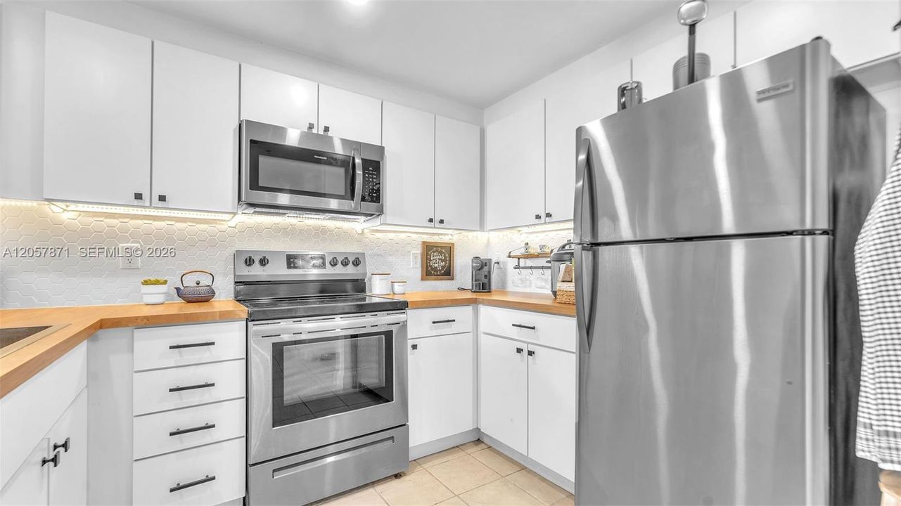 На продажу: $439,000 (1 спален, 1 ванн, 814 Квадратных фут)