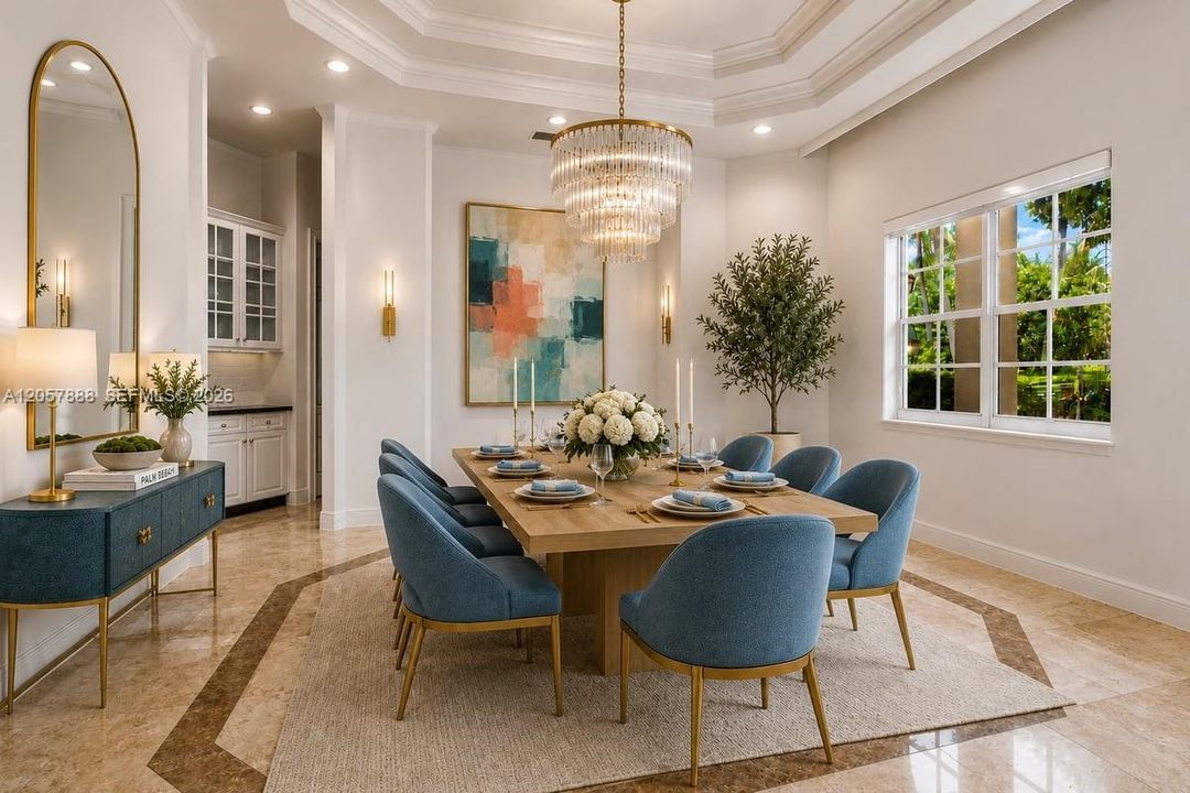 CLEAN, CLASSY AND SPACIOUS!