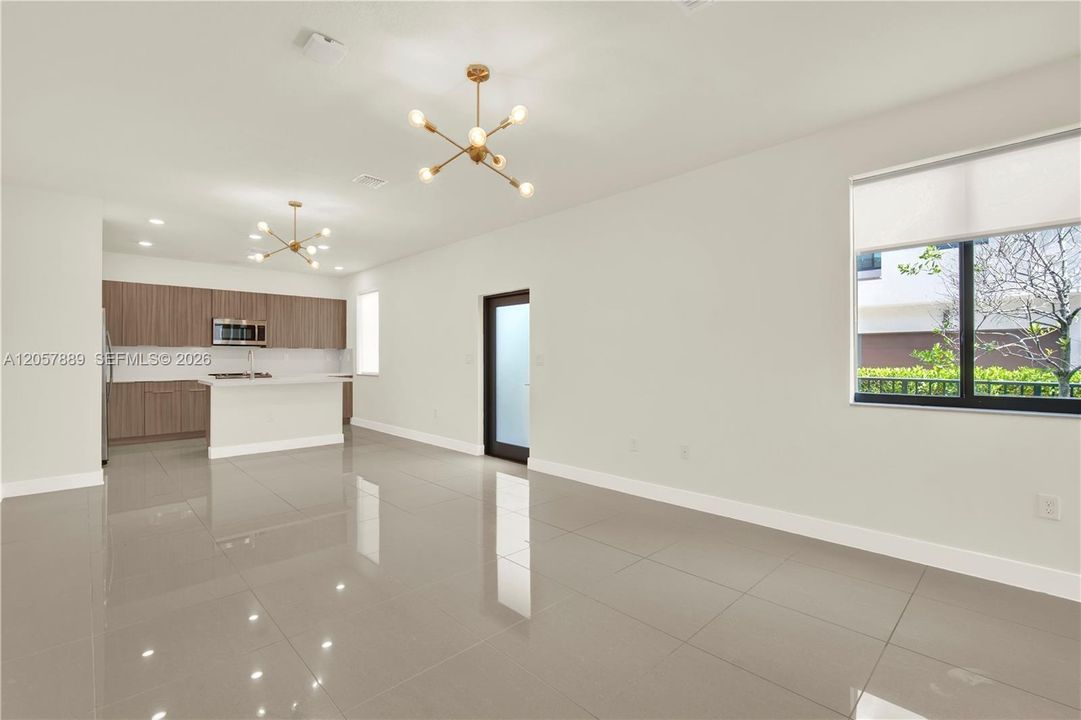For Sale: $729,000 (3 beds, 2 baths, 1570 Square Feet)