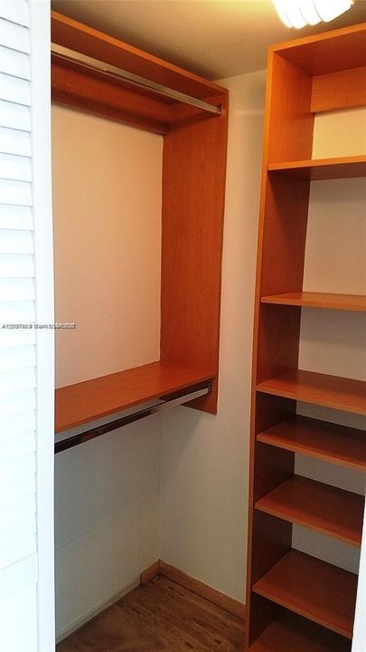 На продажу: $699,900 (1 спален, 1 ванн, 800 Квадратных фут)