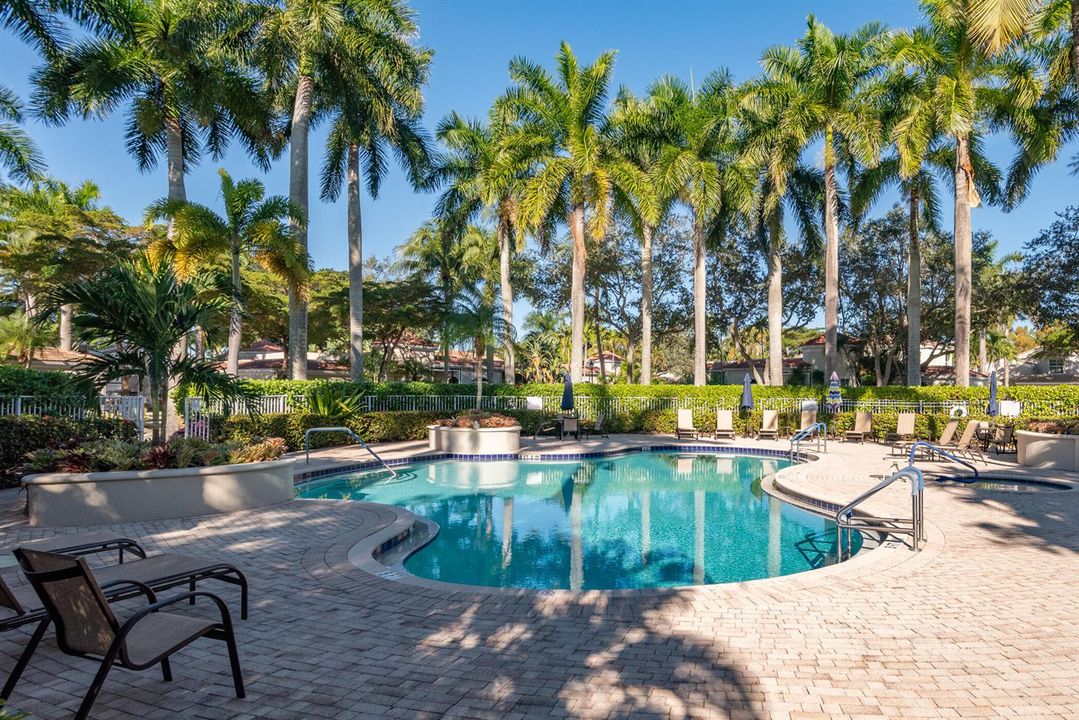Larkspur Landing Community Pool