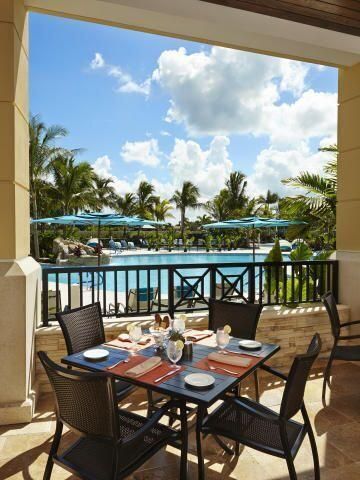 Ibis Outdoor Dining