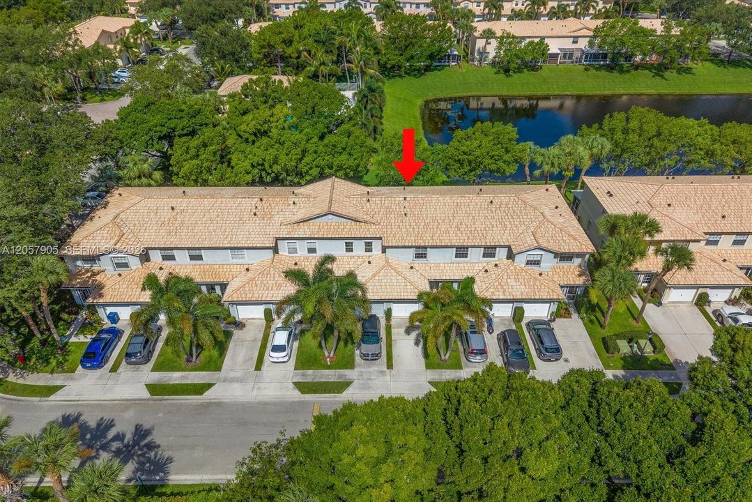 На продажу: $368,000 (2 спален, 2 ванн, 1233 Квадратных фут)