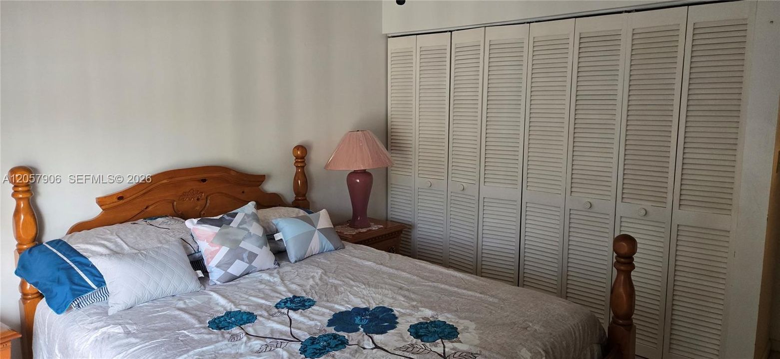 En Renta: $1,000 (1 camas, 1 baños, 1937 Pies cuadrados)