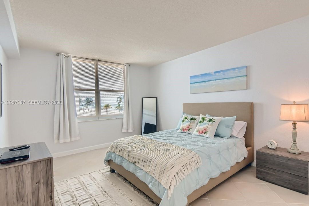 For Rent: $2,750 (1 beds, 1 baths, 745 Square Feet)