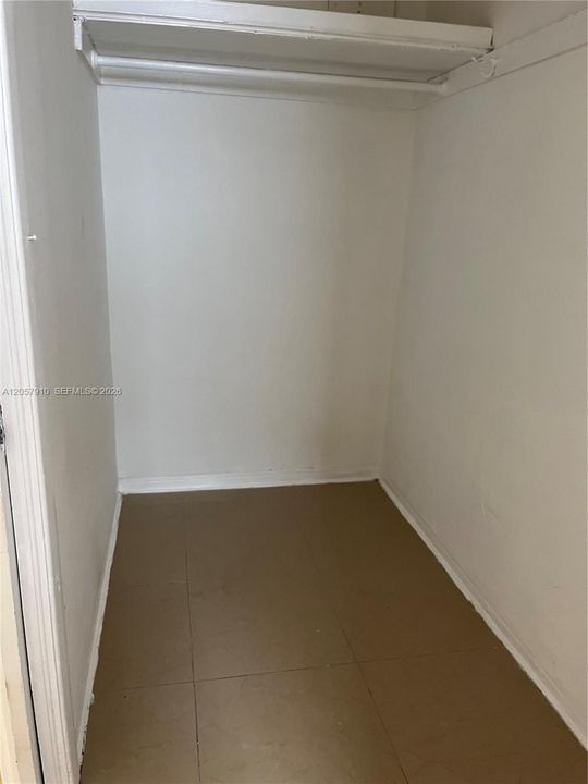 En Renta: $1,450 (0 camas, 1 baños, 1640 Pies cuadrados)