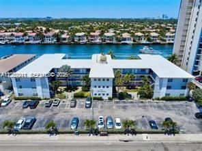 For Sale: $240,000 (1 beds, 1 baths, 850 Square Feet)