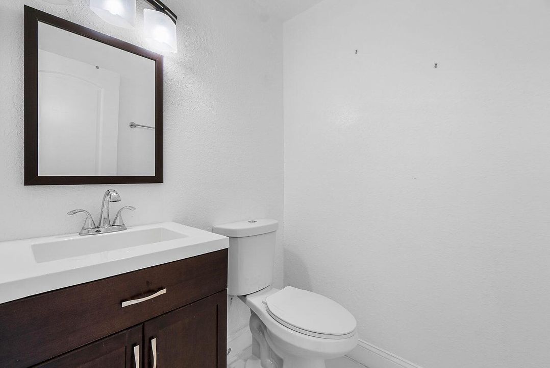 016-143SevilleWay-DelrayBeach-FL-small