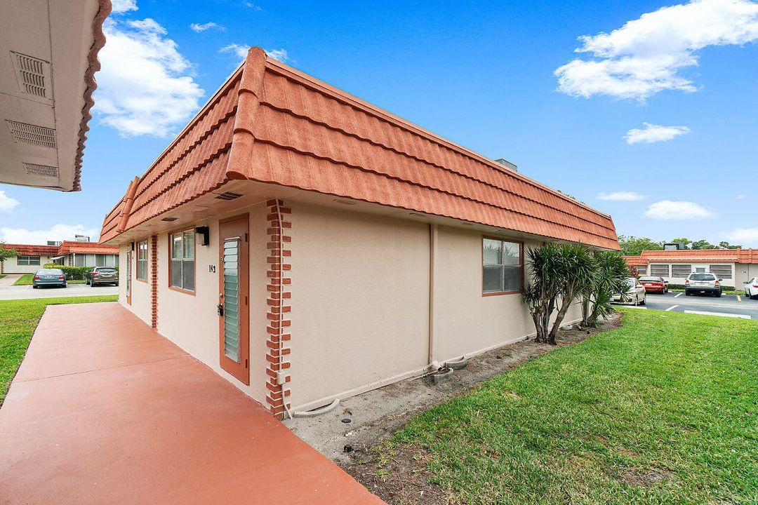 003-143SevilleWay-DelrayBeach-FL-small