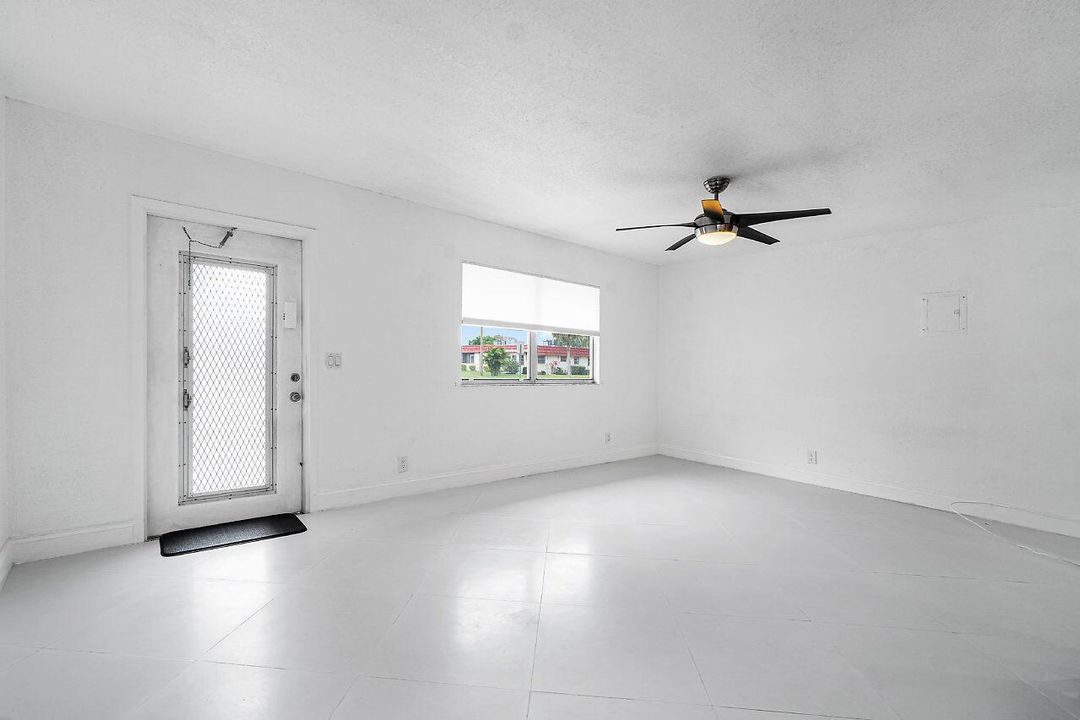 011-143SevilleWay-DelrayBeach-FL-small