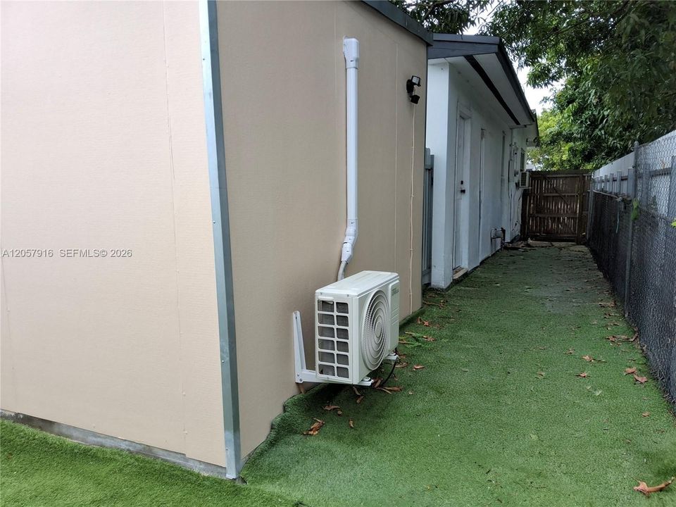 En Venta: $660,000 (4 camas, 2 baños, 1925 Pies cuadrados)