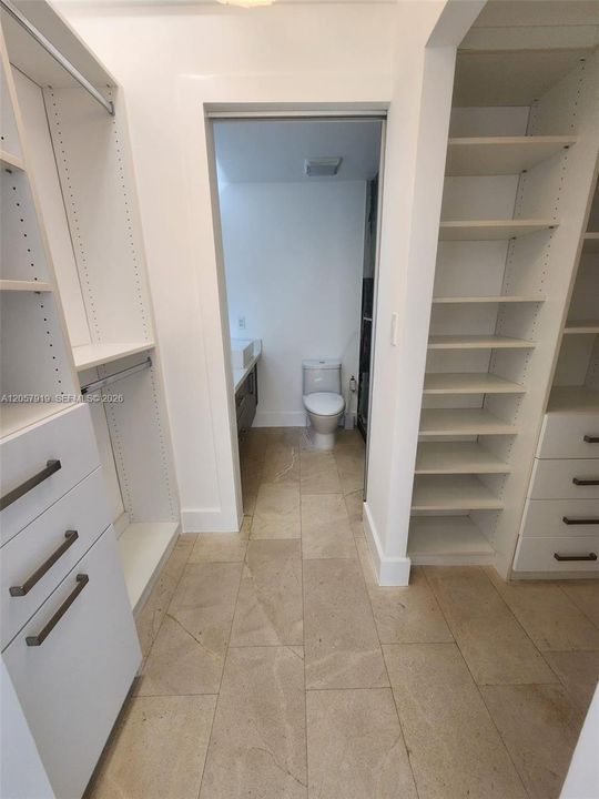 В аренду: $2,200 (1 спален, 1 ванн, 540 Квадратных фут)