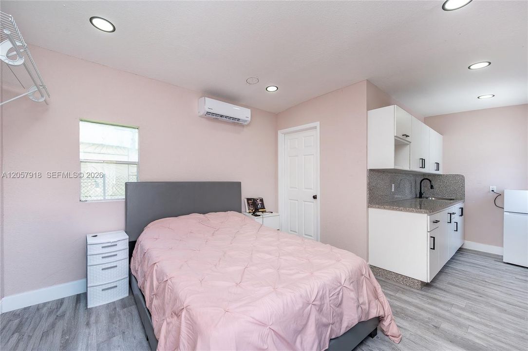 For Sale: $1,250,000 (0 beds, 0 baths, 2578 Square Feet)