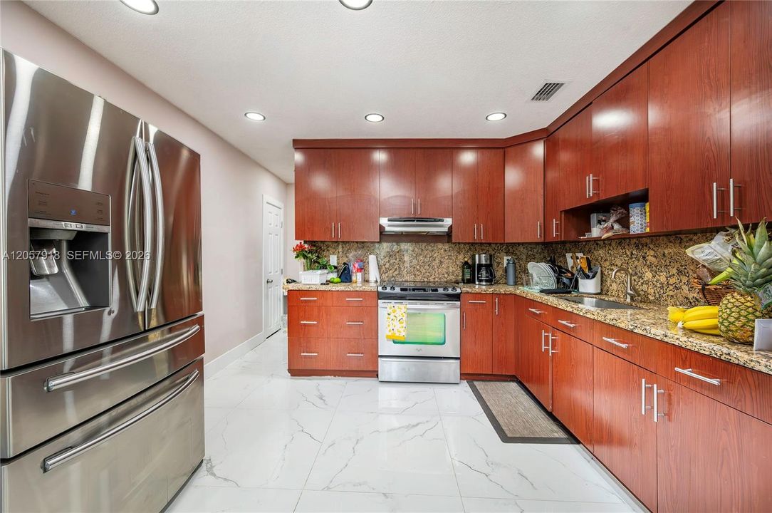 For Sale: $1,250,000 (0 beds, 0 baths, 2578 Square Feet)