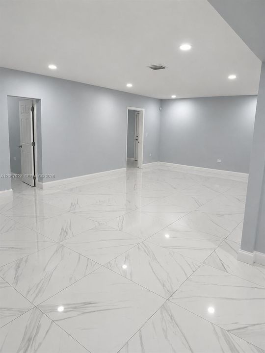 En Renta: $4,000 (4 camas, 2 baños, 1732 Pies cuadrados)
