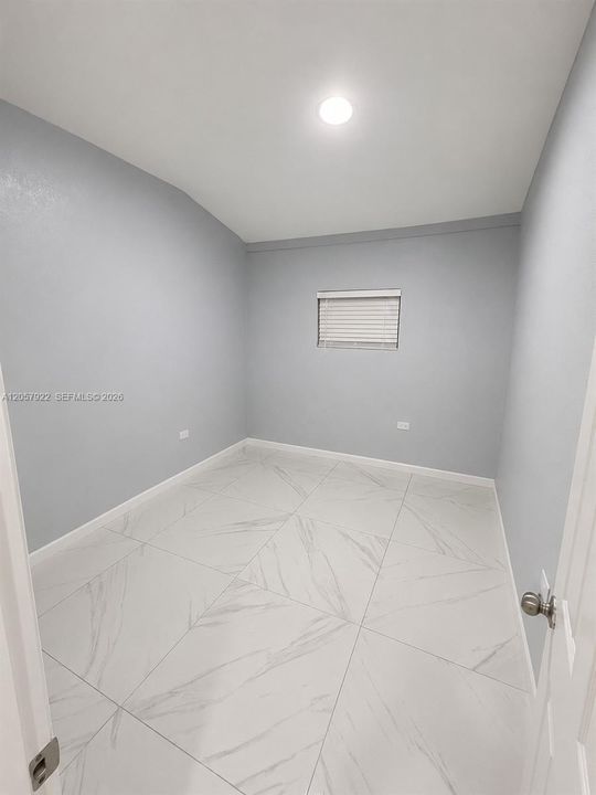 En Renta: $4,000 (4 camas, 2 baños, 1732 Pies cuadrados)