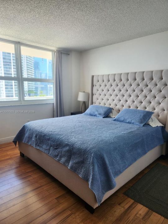 В аренду: $3,850 (1 спален, 1 ванн, 750 Квадратных фут)