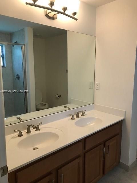 En Venta: $539,000 (3 camas, 2 baños, 1777 Pies cuadrados)