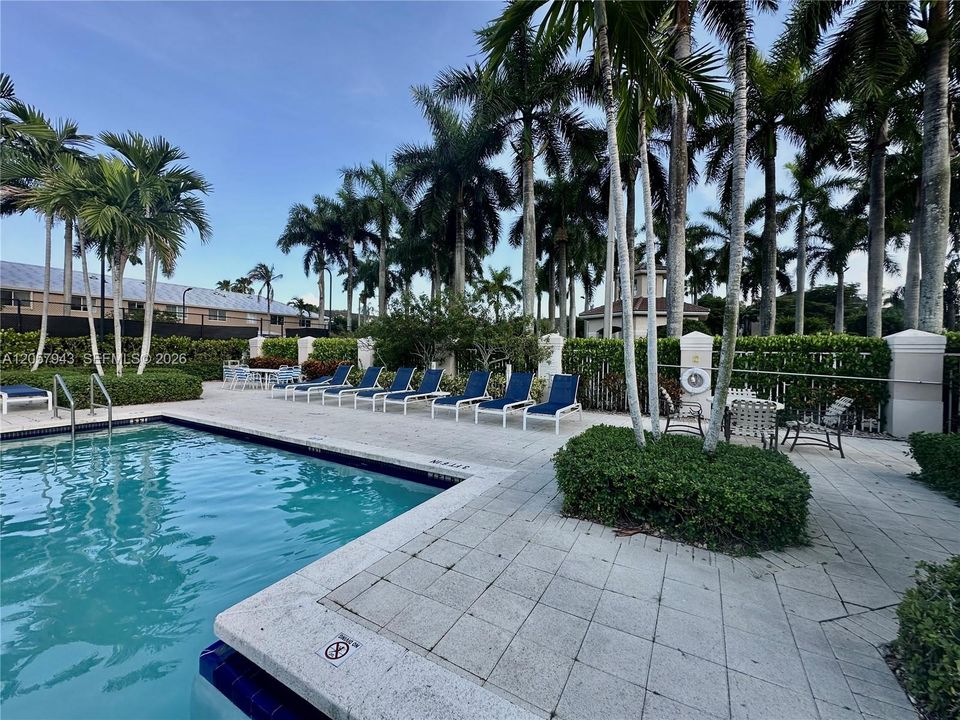 待售: $369,000 (2 贝兹, 2 浴室, 1150 平方英尺)