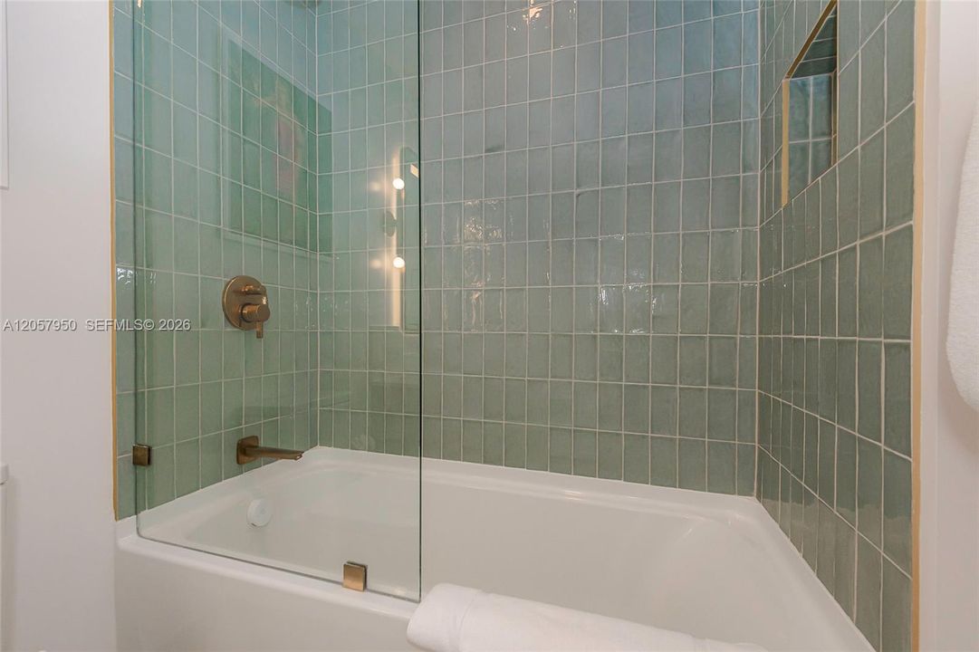 В аренду: $2,950 (1 спален, 1 ванн, 439 Квадратных фут)