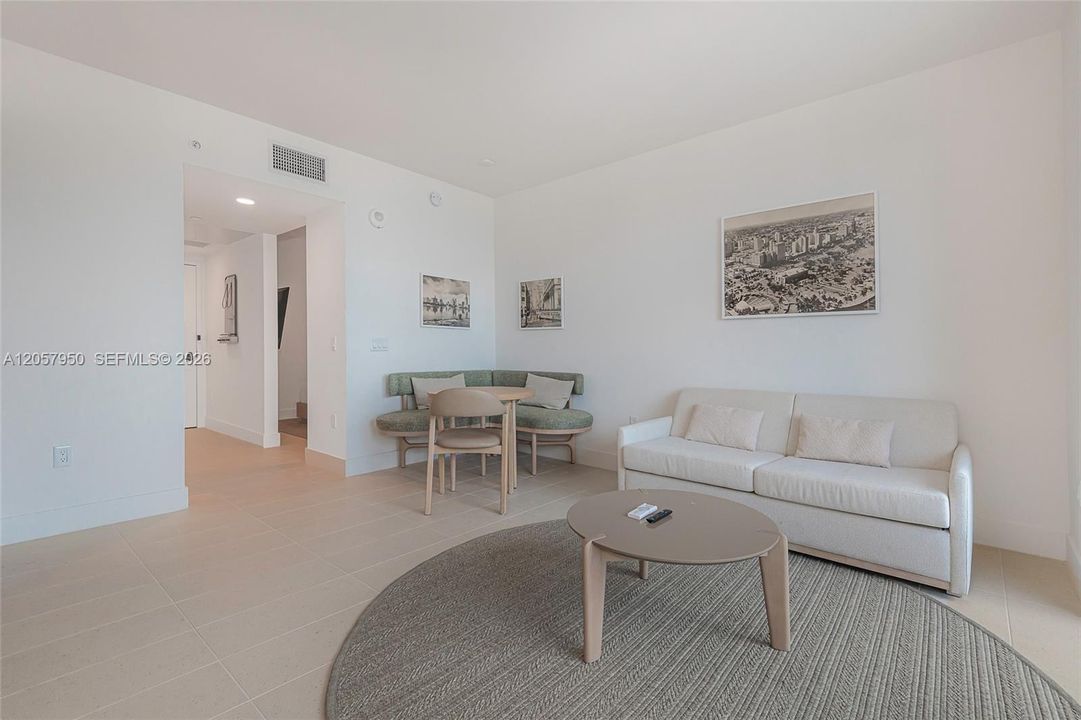 В аренду: $2,950 (1 спален, 1 ванн, 439 Квадратных фут)