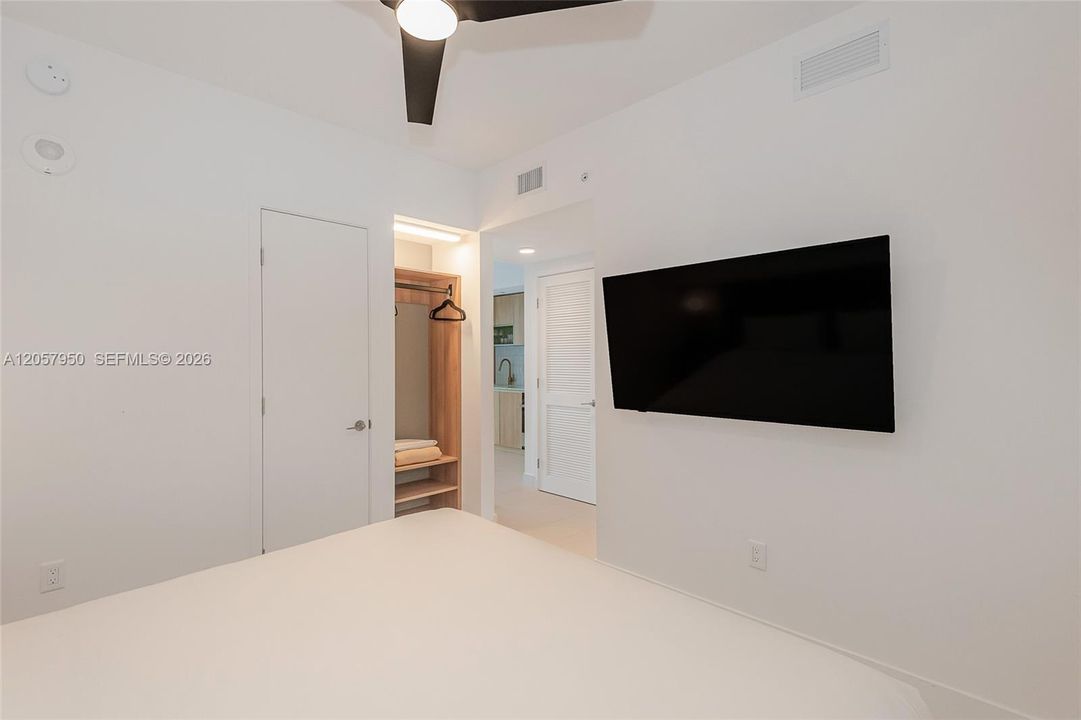 В аренду: $2,950 (1 спален, 1 ванн, 439 Квадратных фут)