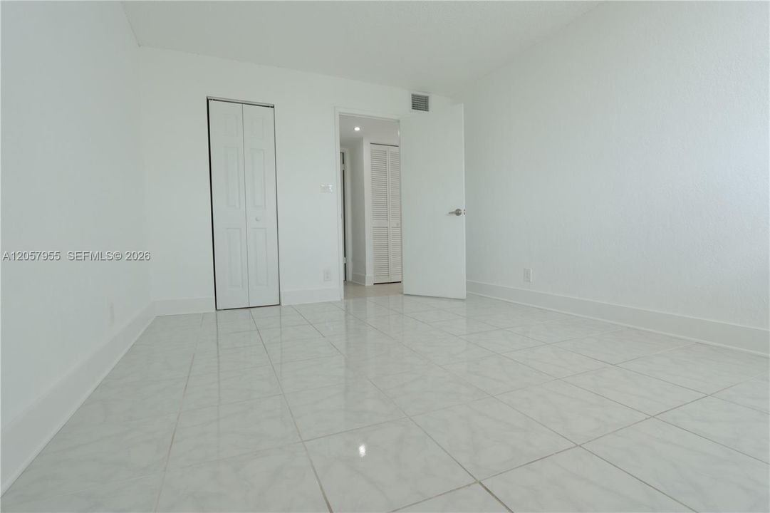 For Rent: $1,750 (1 beds, 1 baths, 605 Square Feet)