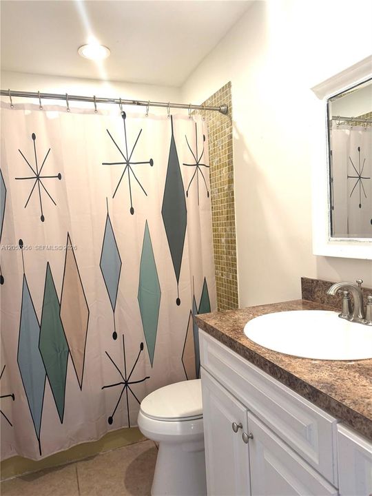 En Venta: $319,000 (2 camas, 2 baños, 984 Pies cuadrados)