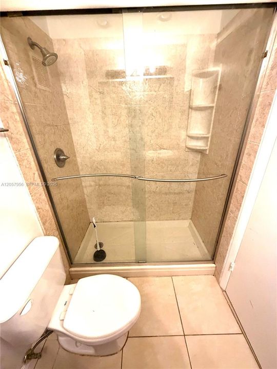 En Venta: $319,000 (2 camas, 2 baños, 984 Pies cuadrados)