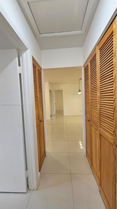 На продажу: $259,000 (2 спален, 2 ванн, 903 Квадратных фут)