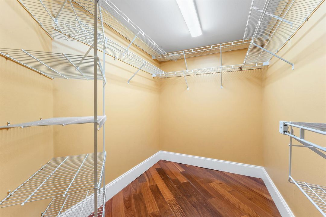 Walk In Closet