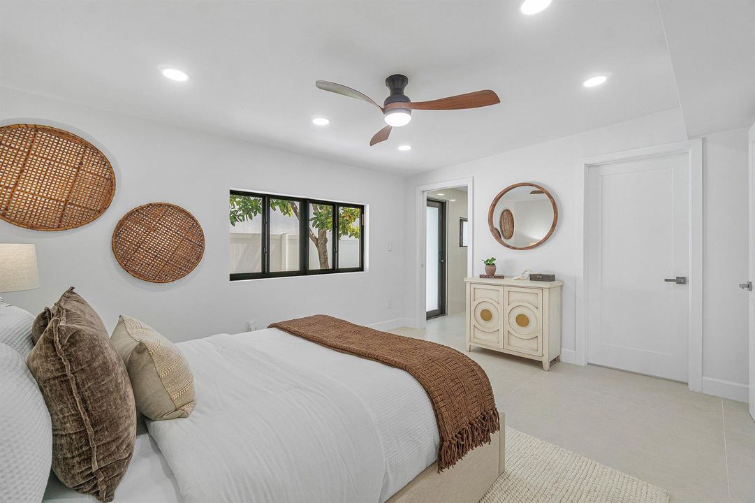 041-2708Northeast1stAvenue-WiltonManors-