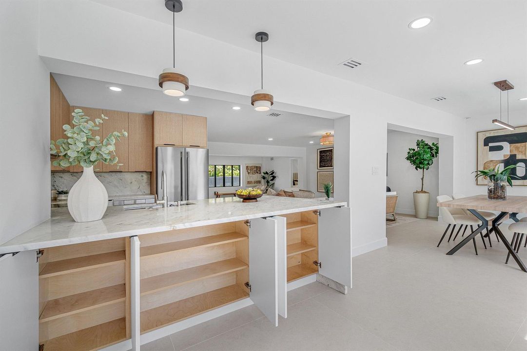 017-2708Northeast1stAvenue-WiltonManors-