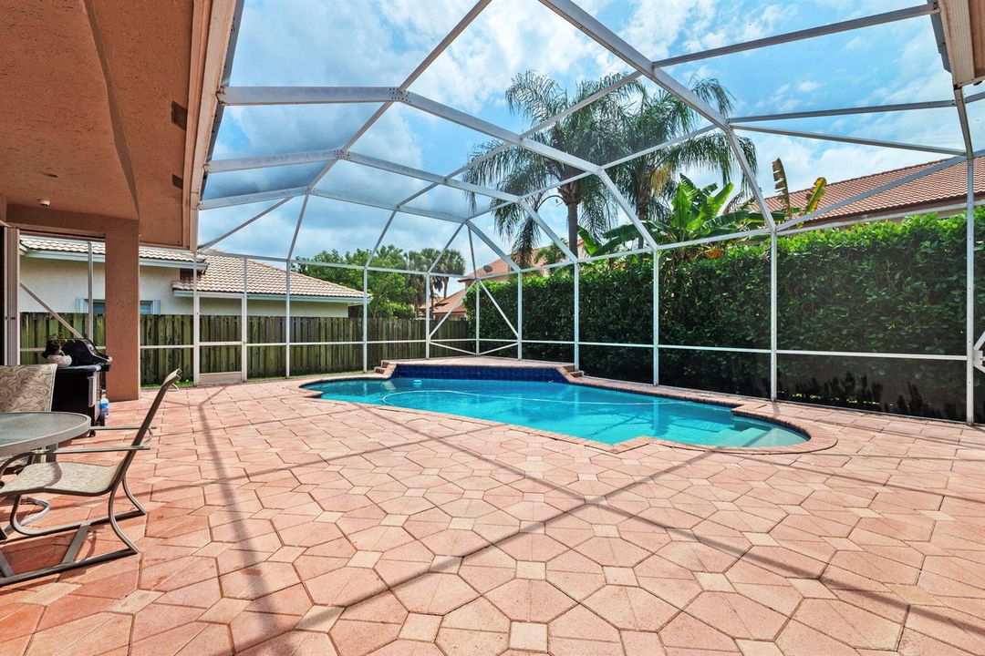 28-web-or-mls-77-nw-108th-way