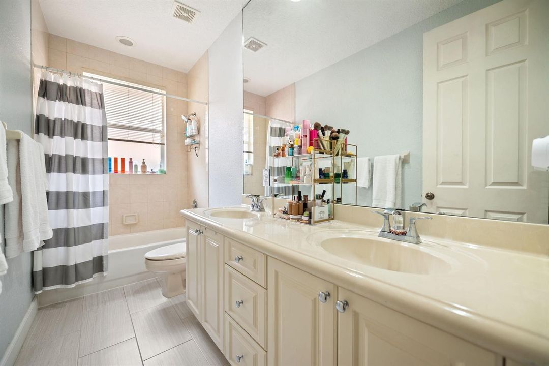 21-web-or-mls-77-nw-108th-way