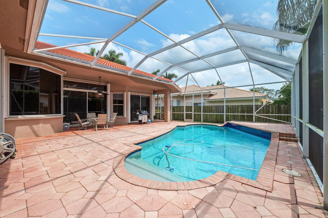 25-web-or-mls-77-nw-108th-way