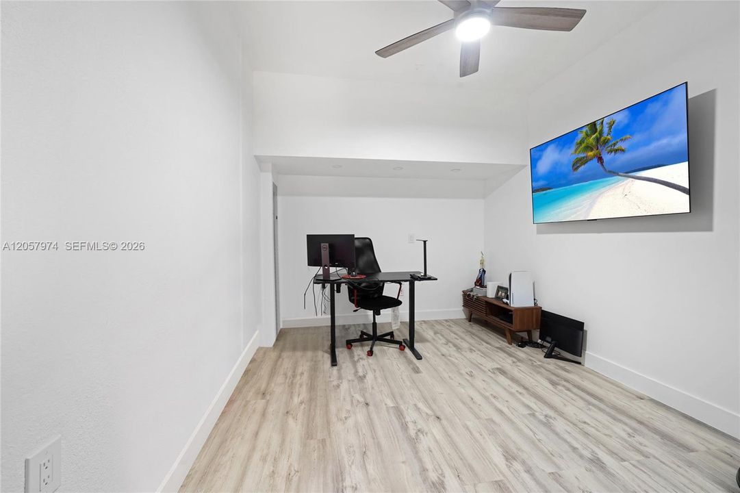 В аренду: $2,800 (3 спален, 2 ванн, 1416 Квадратных фут)