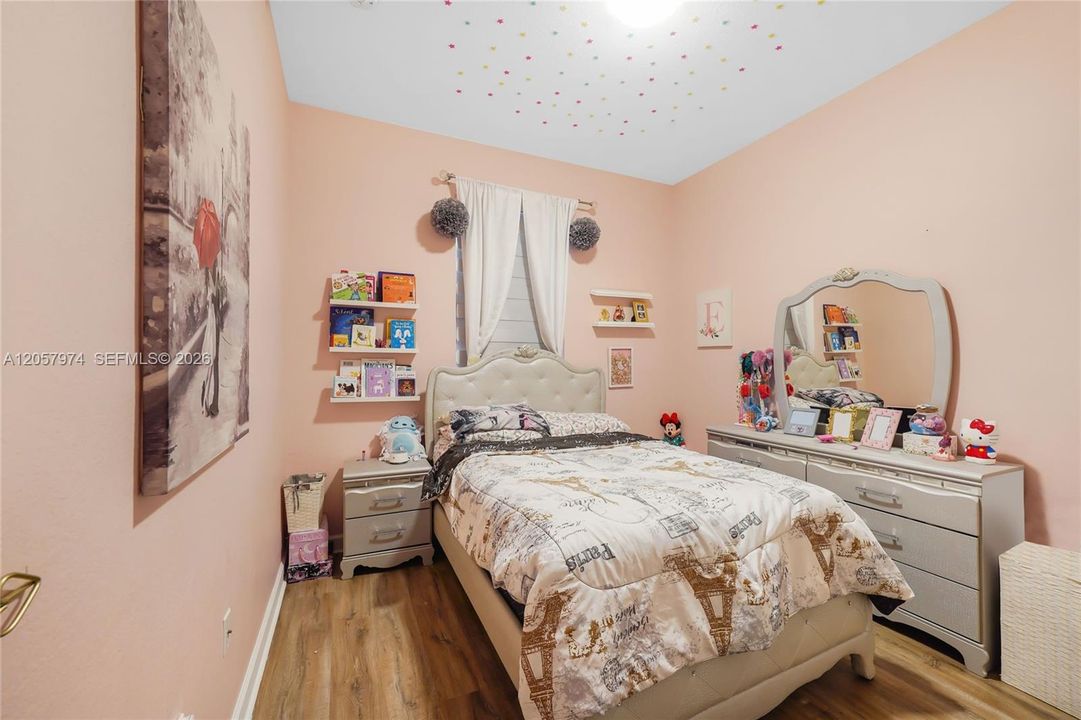 В аренду: $2,800 (3 спален, 2 ванн, 1416 Квадратных фут)